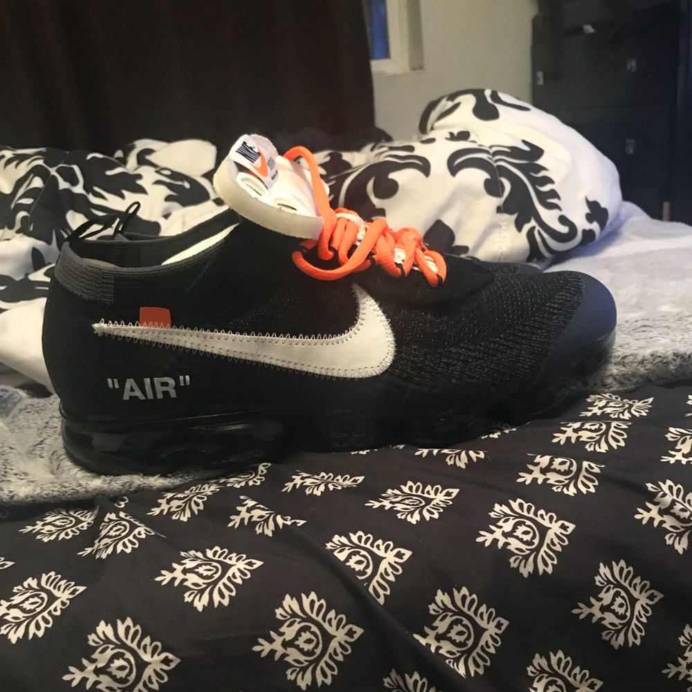 Nike off white vapormax size 12